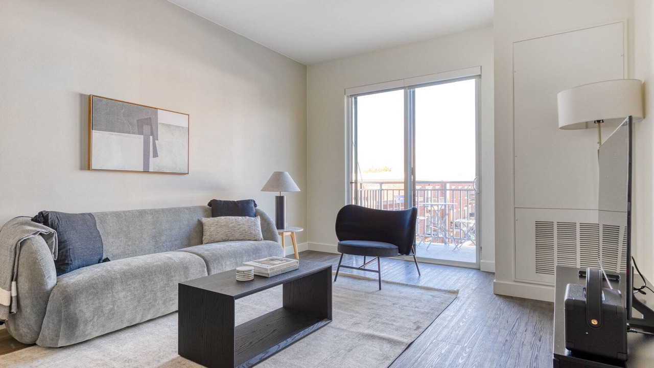 Photo of Livingroom in Elmhurst