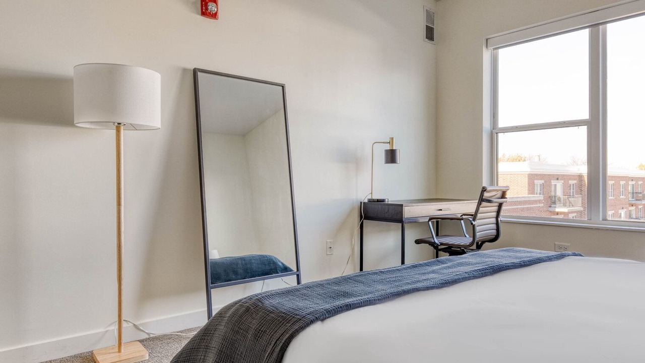Photo of Bedroom in Elmhurst