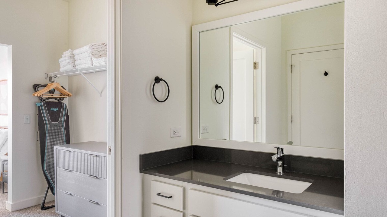 Photo of Bathroom in Elmhurst
