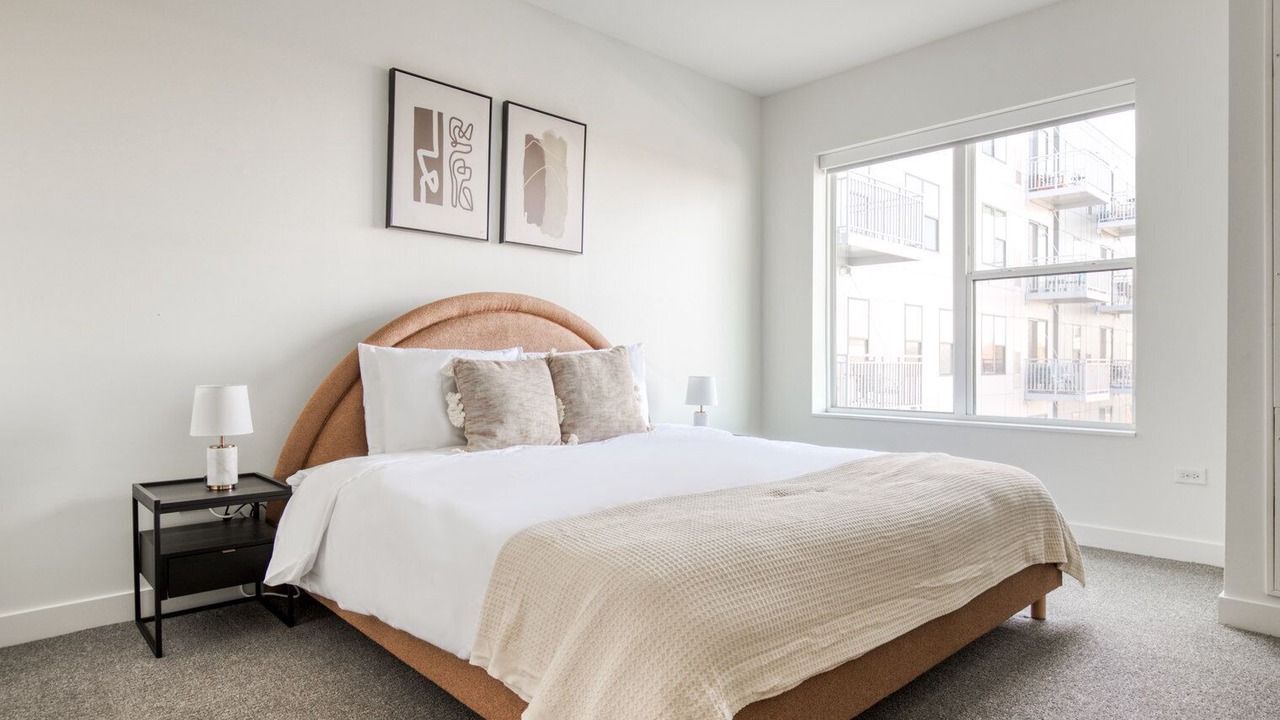 Photo of Bedroom in Elmhurst