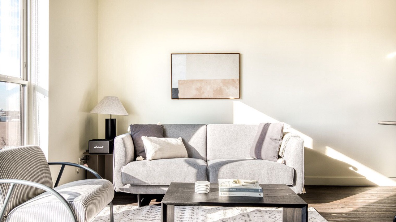 Photo of Livingroom in Elmhurst