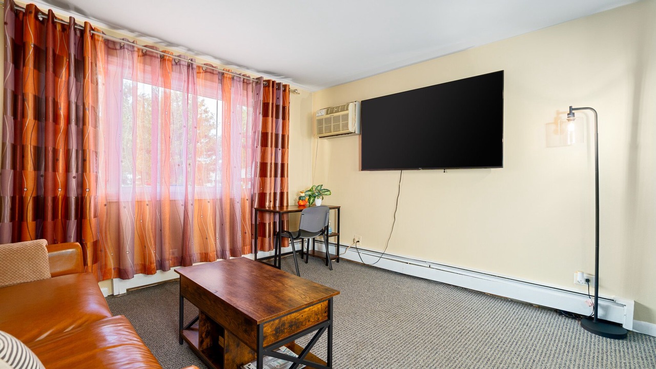 Photo of Livingroom in Hickory Hills