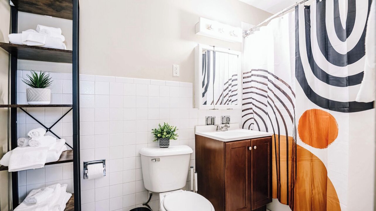 Photo of Bathroom in Hickory Hills
