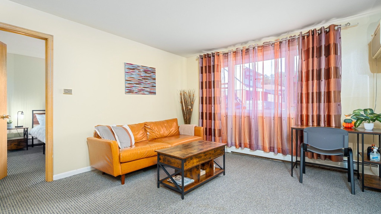 Photo of Livingroom in Hickory Hills