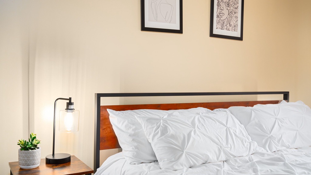 Photo of Bedroom in Hickory Hills