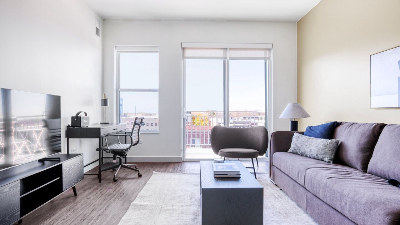 Photo of Livingroom in Elmhurst
