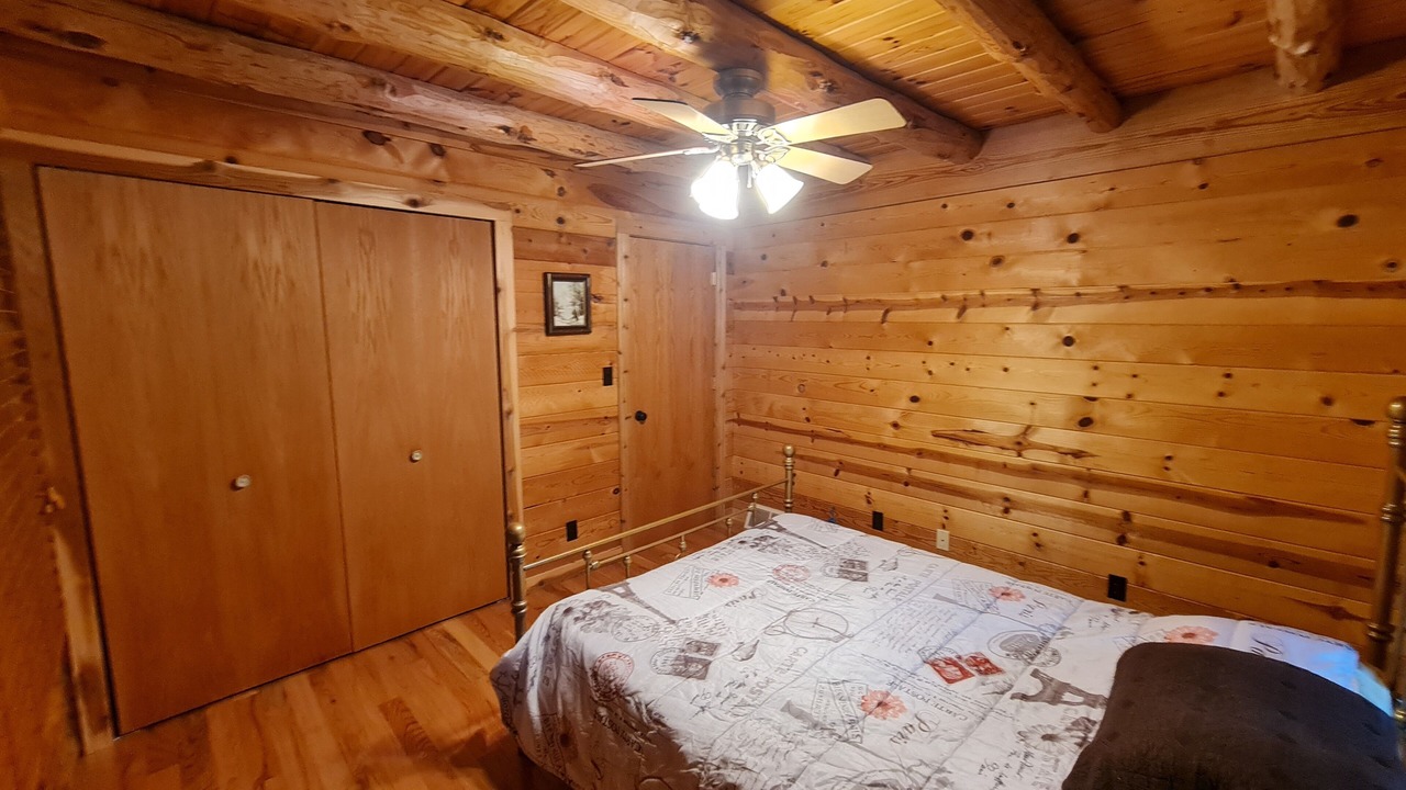Photo of Bedroom in Putnam