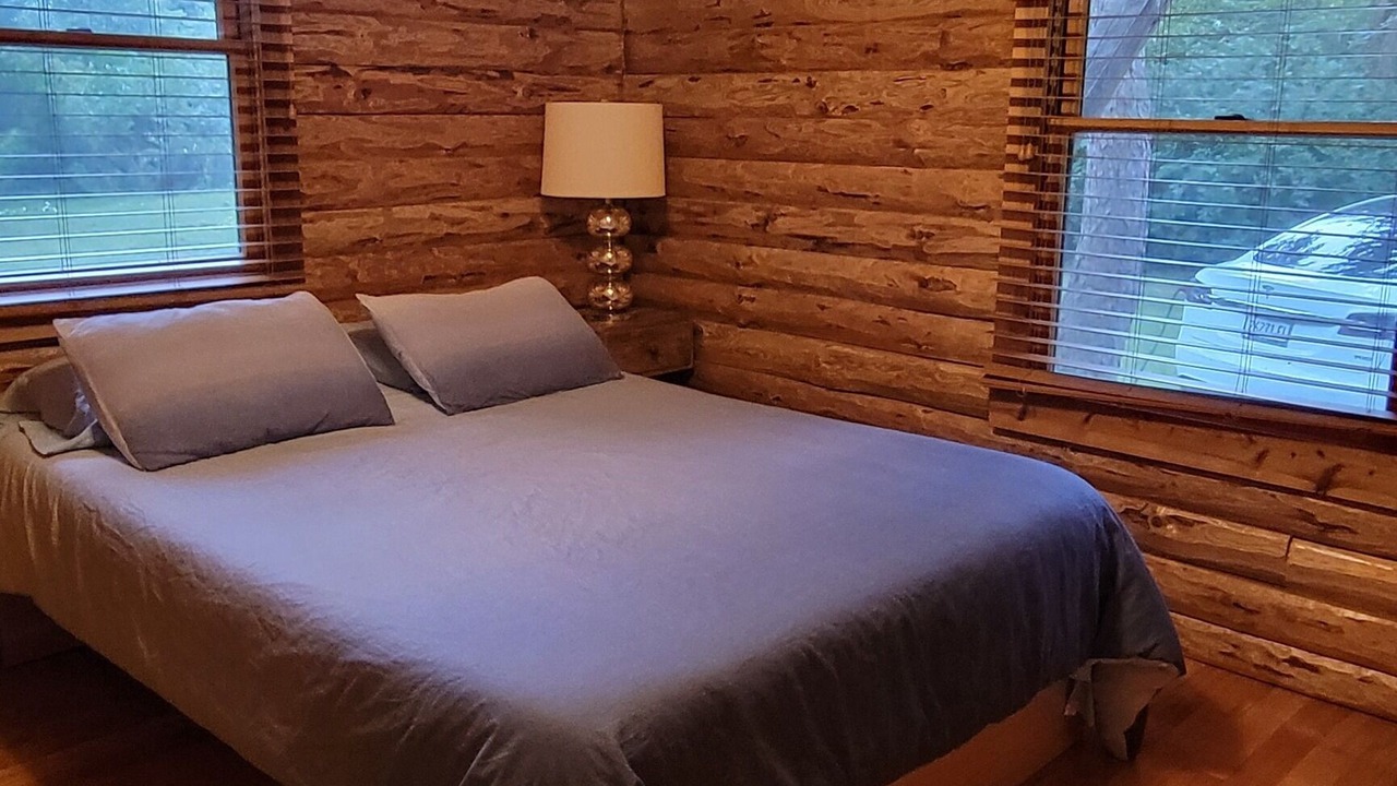 Photo of Bedroom in Putnam