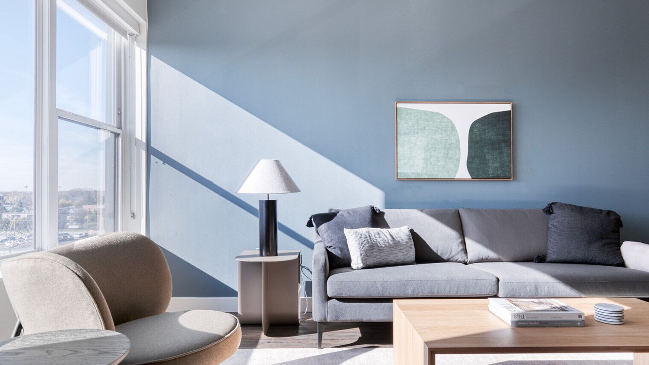 Photo of Livingroom in Elmhurst