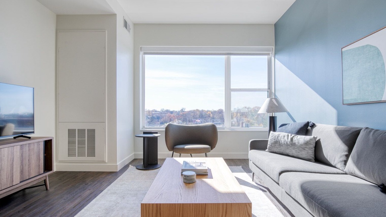 Photo of Livingroom in Elmhurst