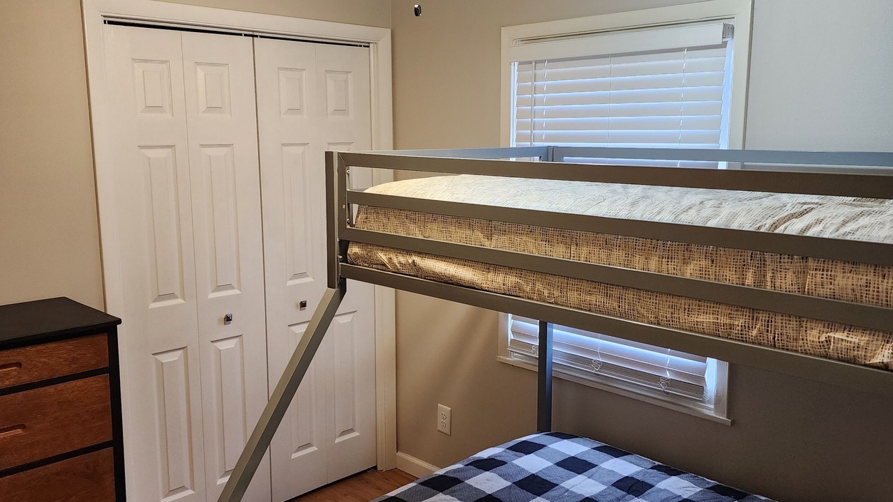 Photo of Bedroom in Urbana