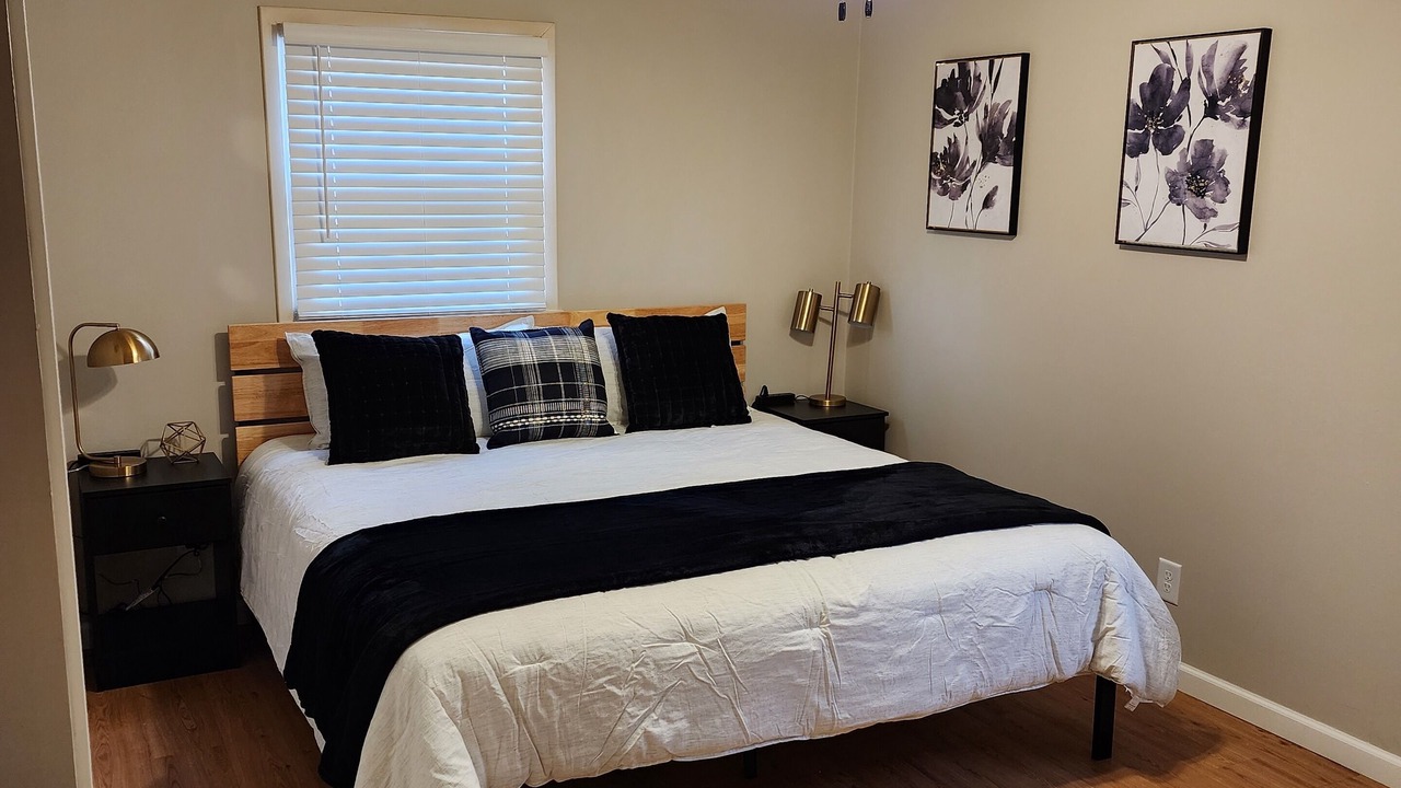 Photo of Bedroom in Urbana