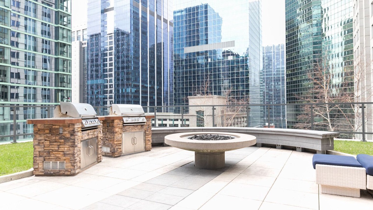 Photo of Patio Balcony in Downtown Chicago