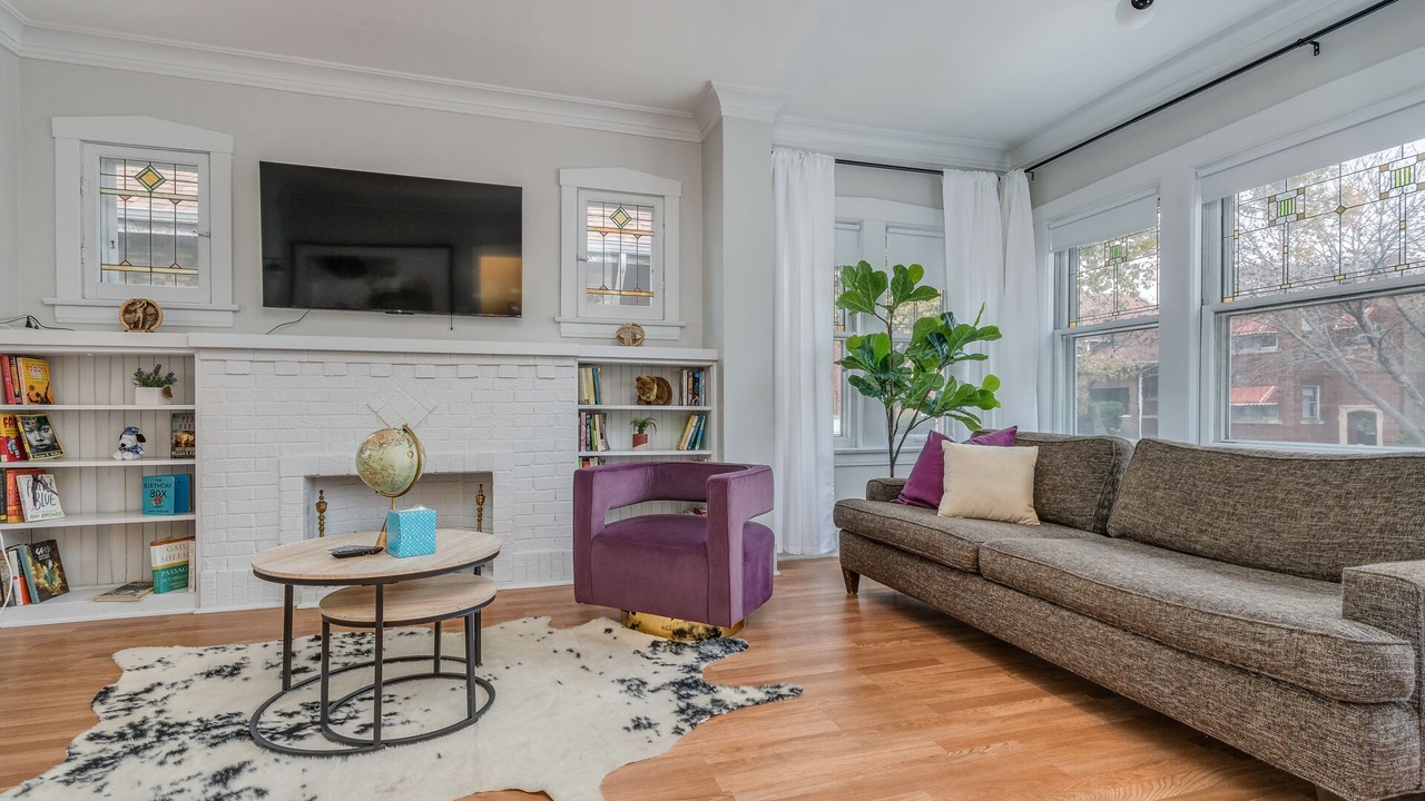 Photo of Livingroom in Oak Park