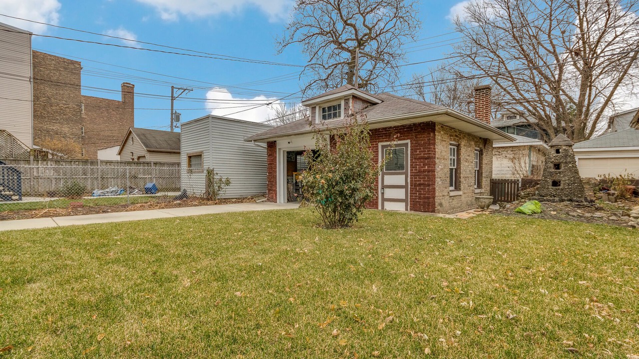 Photo of Outdoor in Oak Park