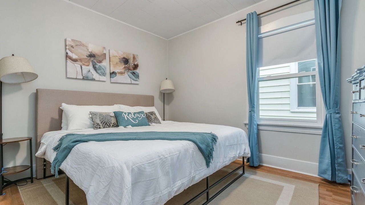Photo of Bedroom in Oak Park