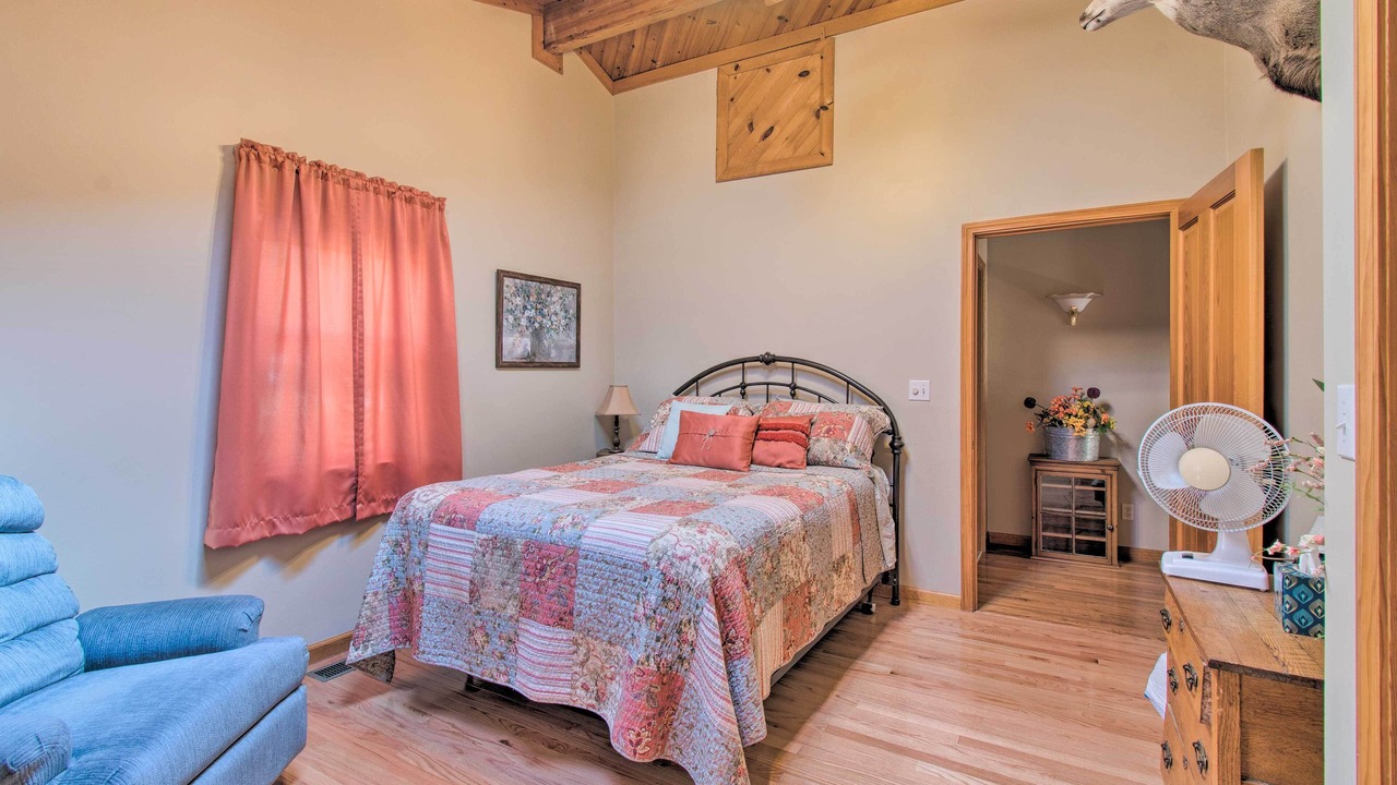 Photo of Bedroom in Mount Sterling
