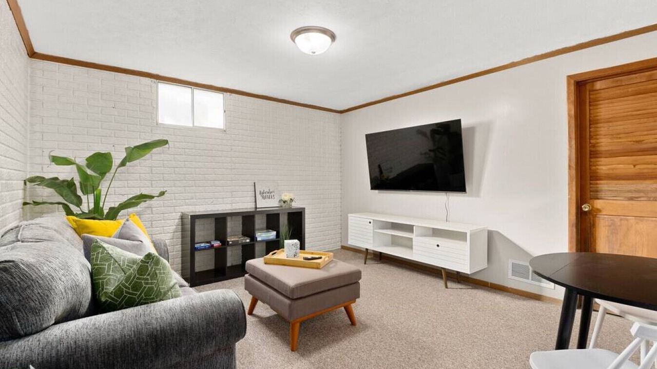 Photo of Livingroom in Bloomington