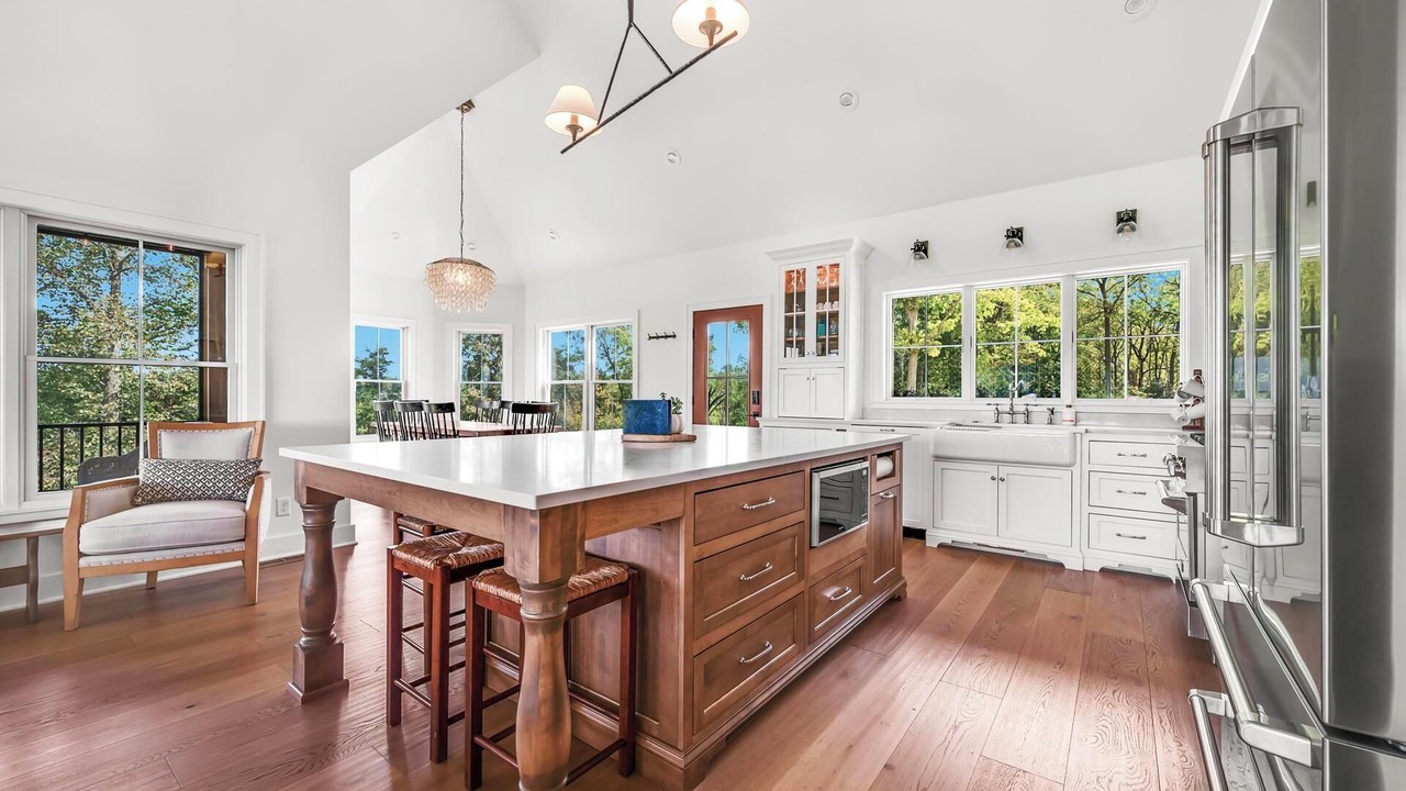 Photo of Kitchen in Elizabeth