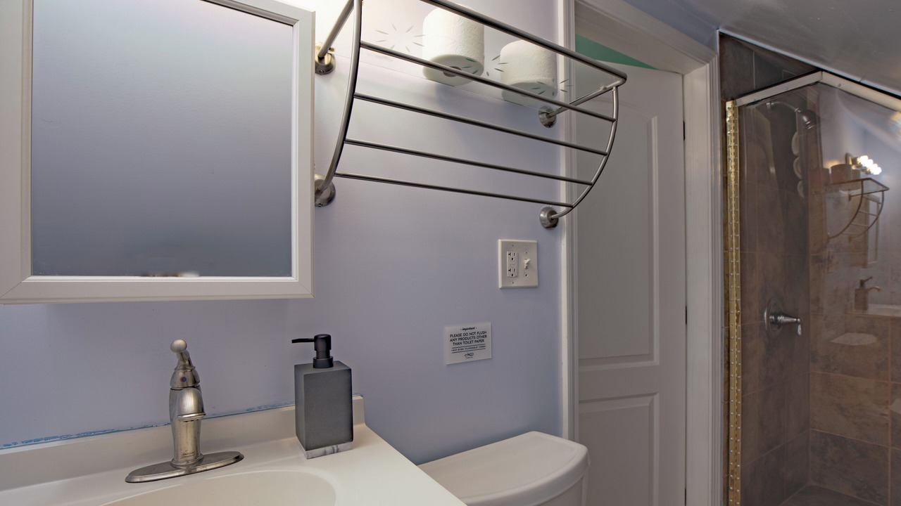 Photo of Bathroom in Ducktown