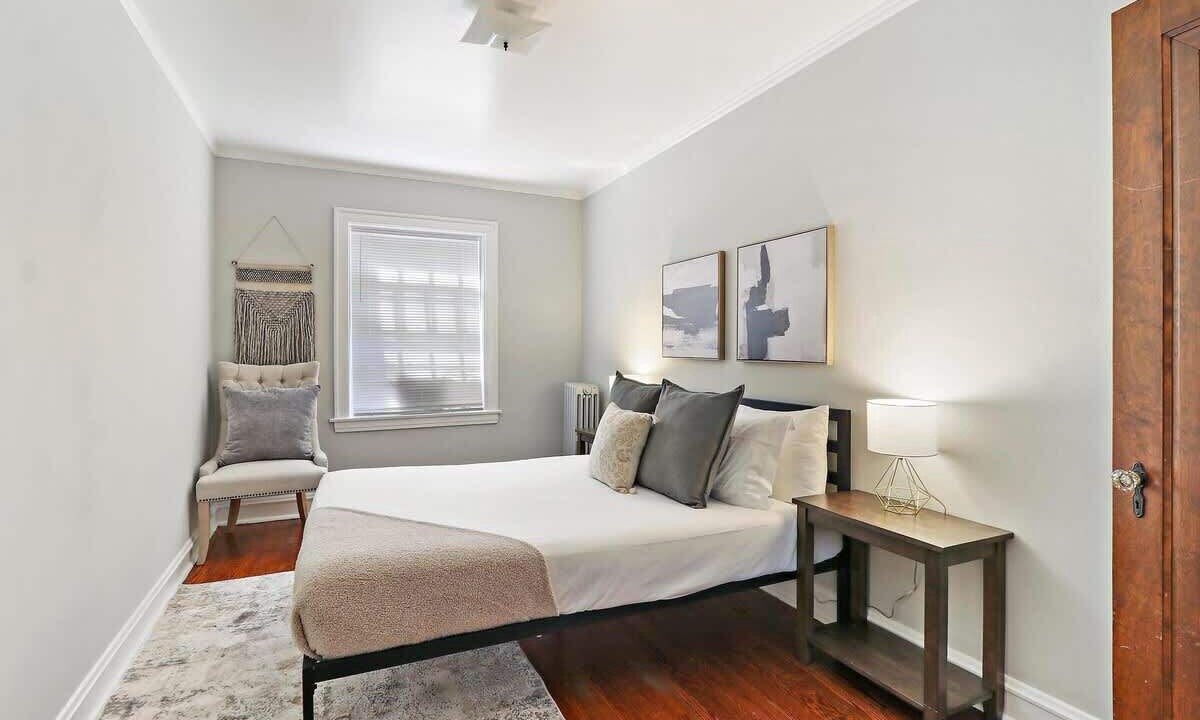 Photo of Bedroom in Cragin