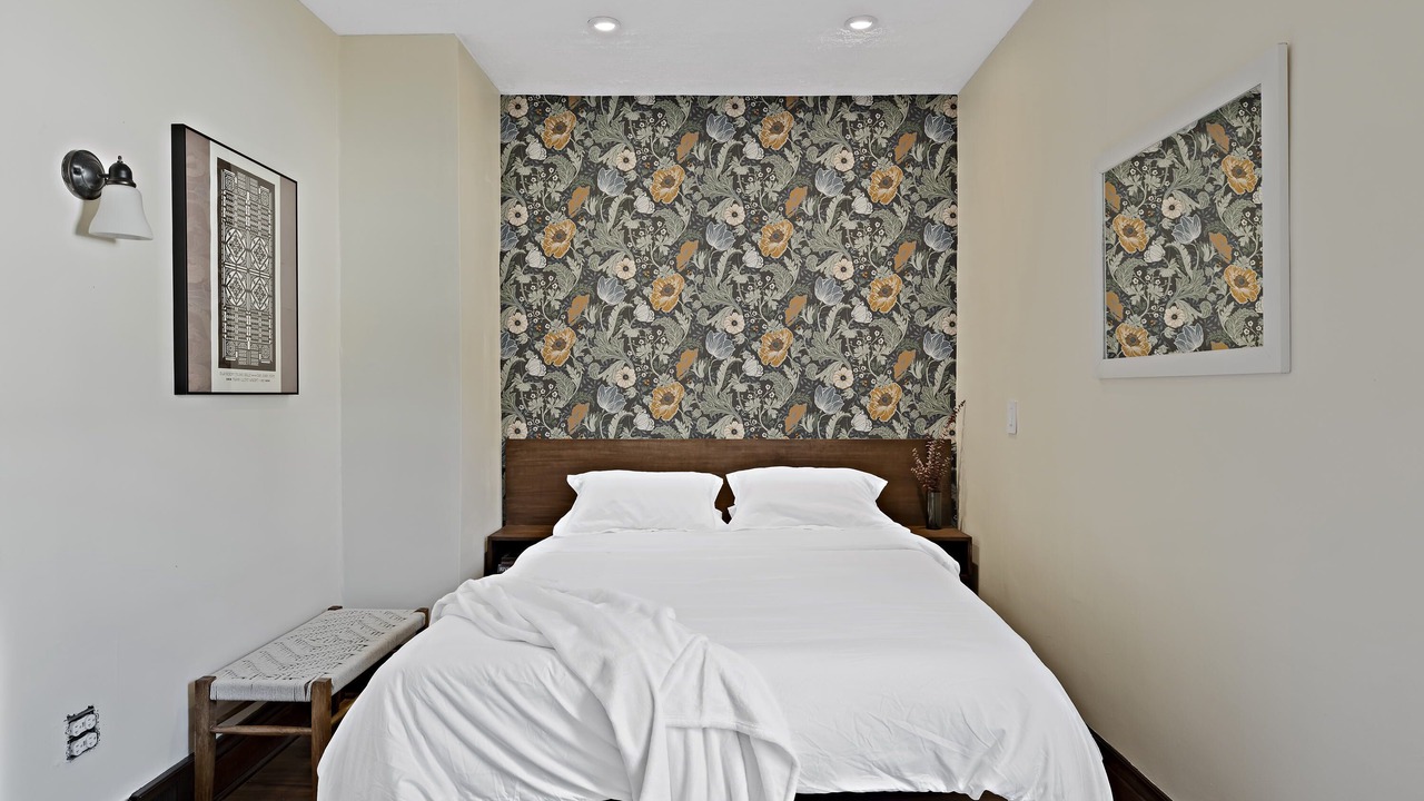 Photo of Bedroom in Russell