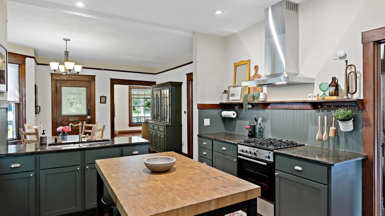Photo of Kitchen in Russell