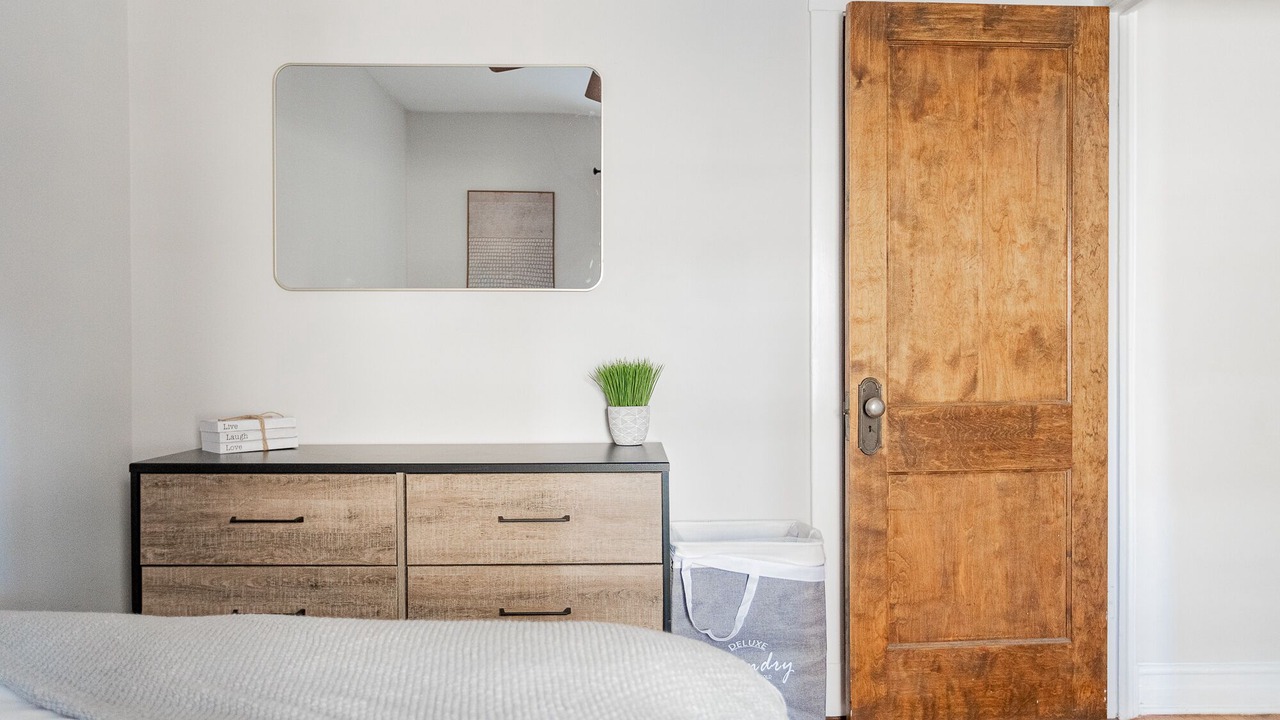 Photo of Bedroom in Rogers Park