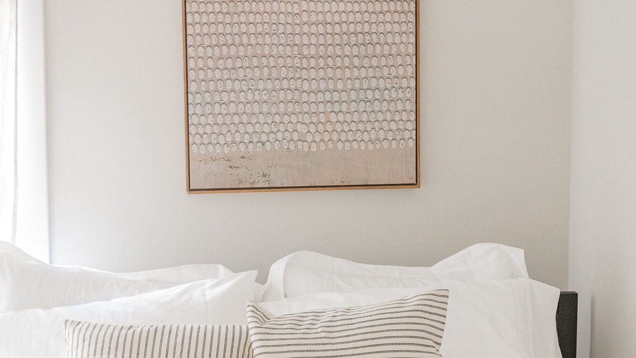 Photo of Bedroom in Rogers Park