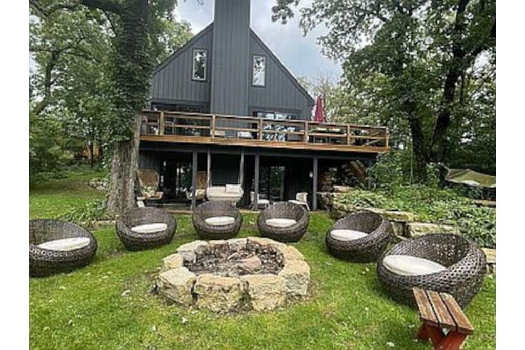 Photo of Patio Balcony in Apple River
