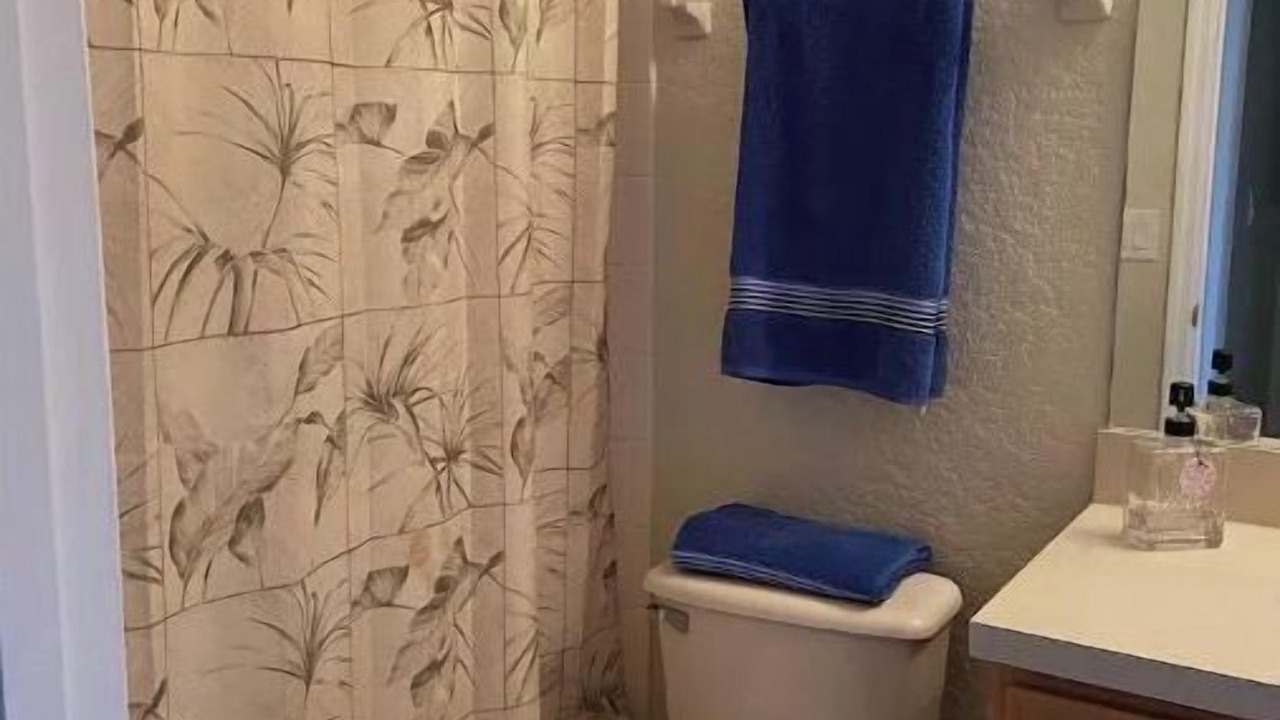 Photo of Bathroom in Forest Park