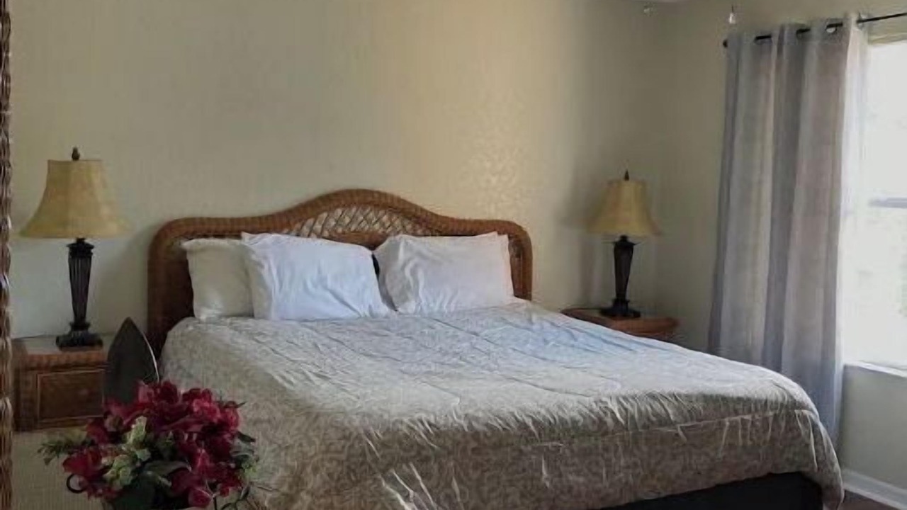 Photo of Bedroom in Forest Park