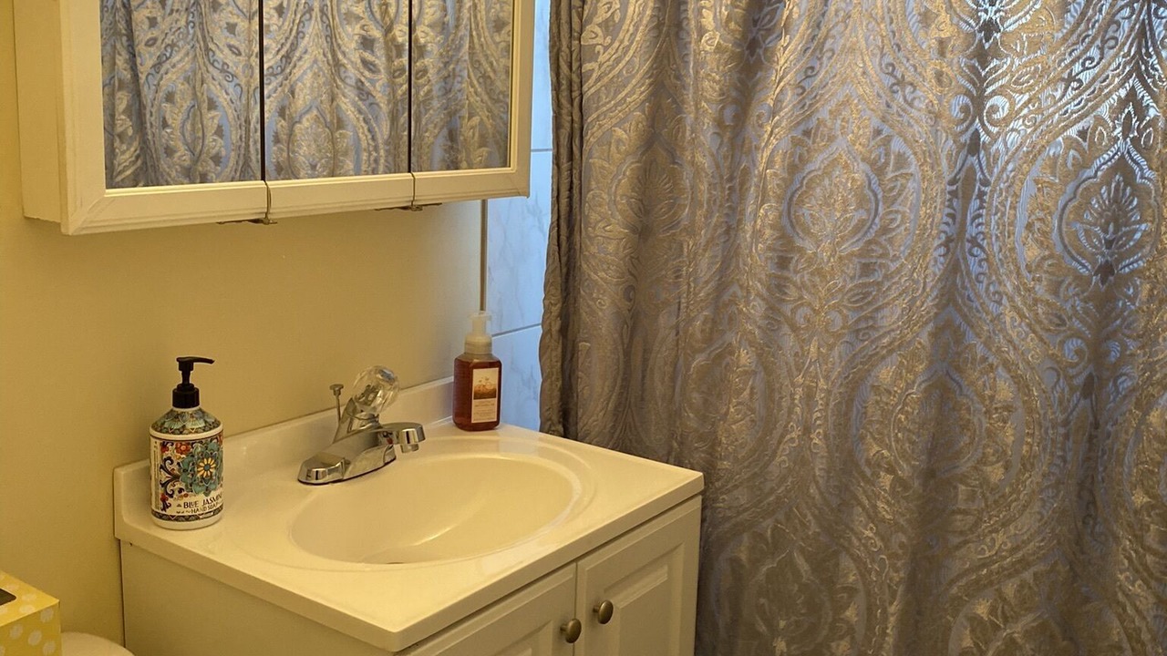 Photo of Bathroom in Rosemont