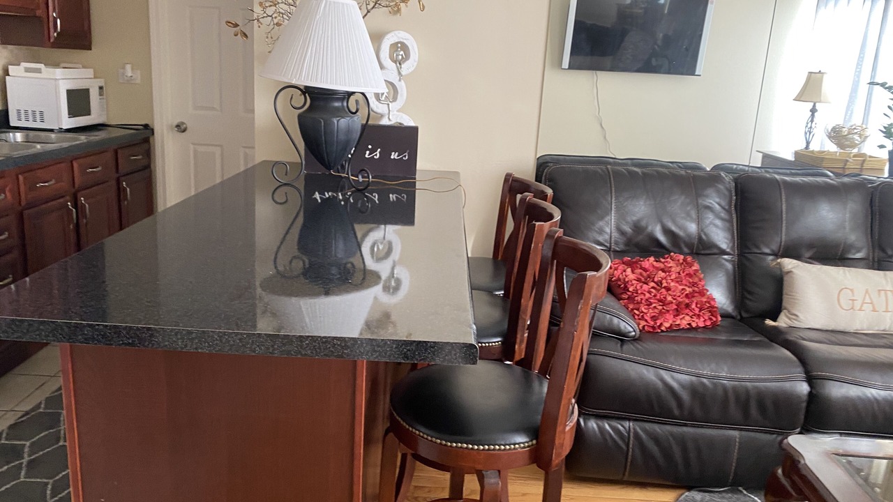 Photo of Livingroom in Rosemont