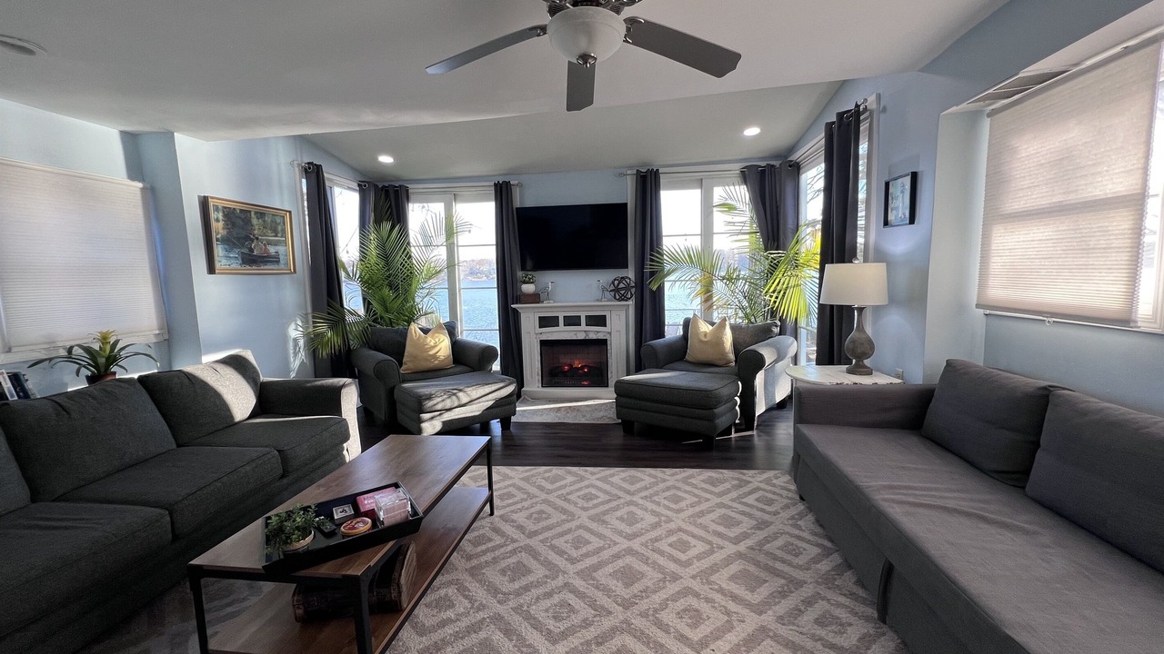 Photo of Livingroom in Antioch