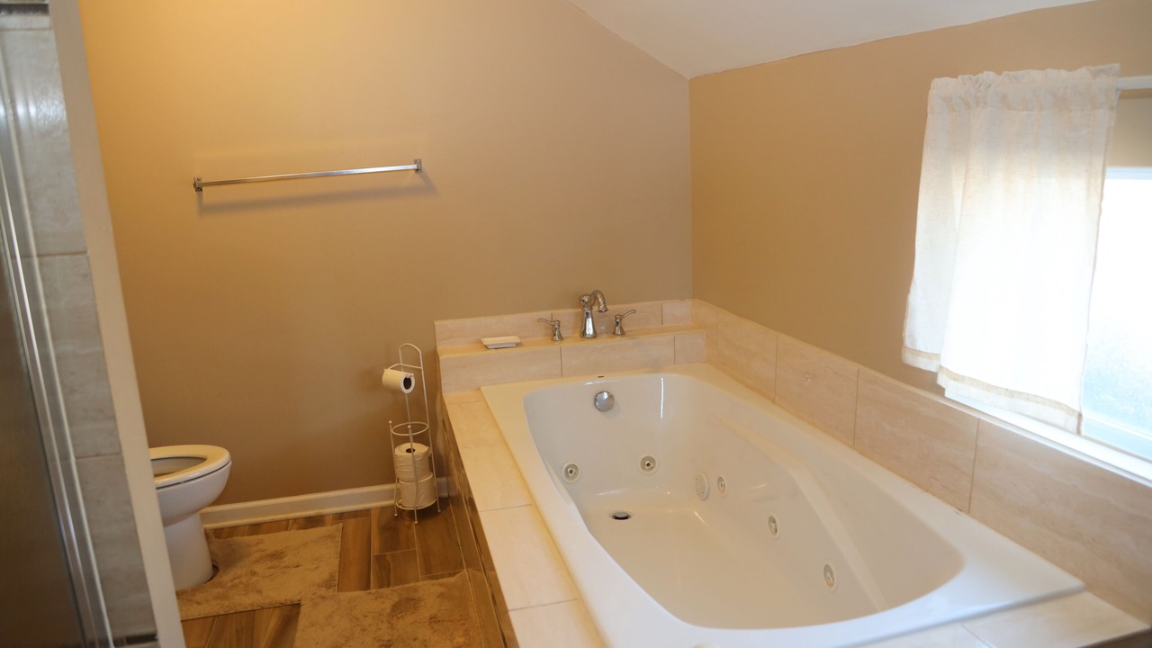 Photo of Bathroom in Waukegan