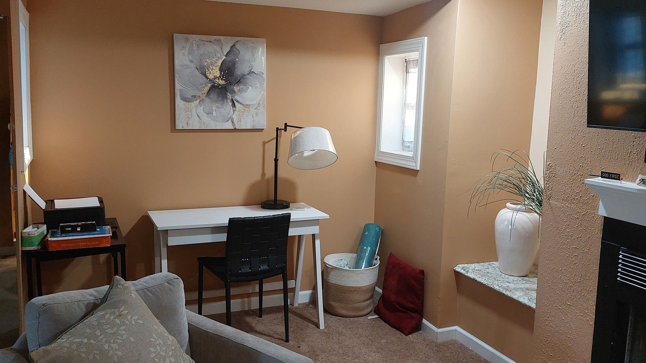 Photo of Livingroom in Waukegan