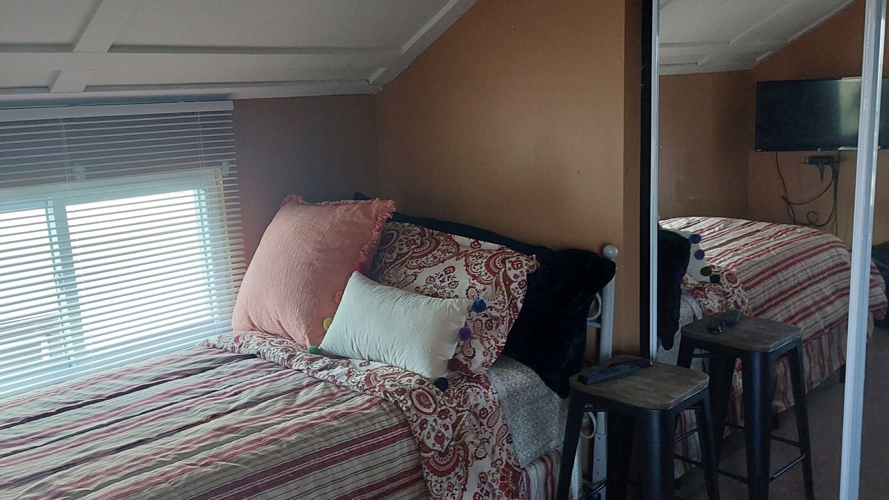 Photo of Bedroom in Waukegan