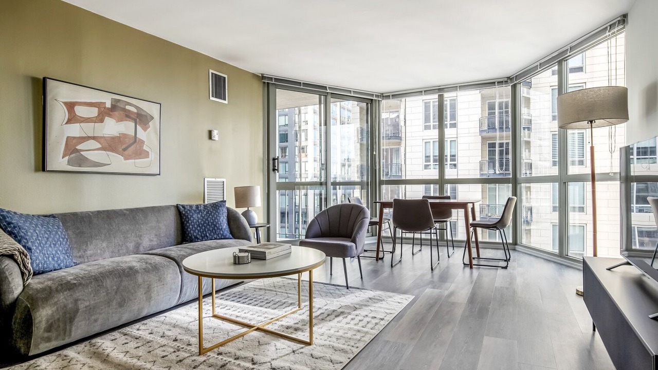 Photo of Livingroom in Rush and Division