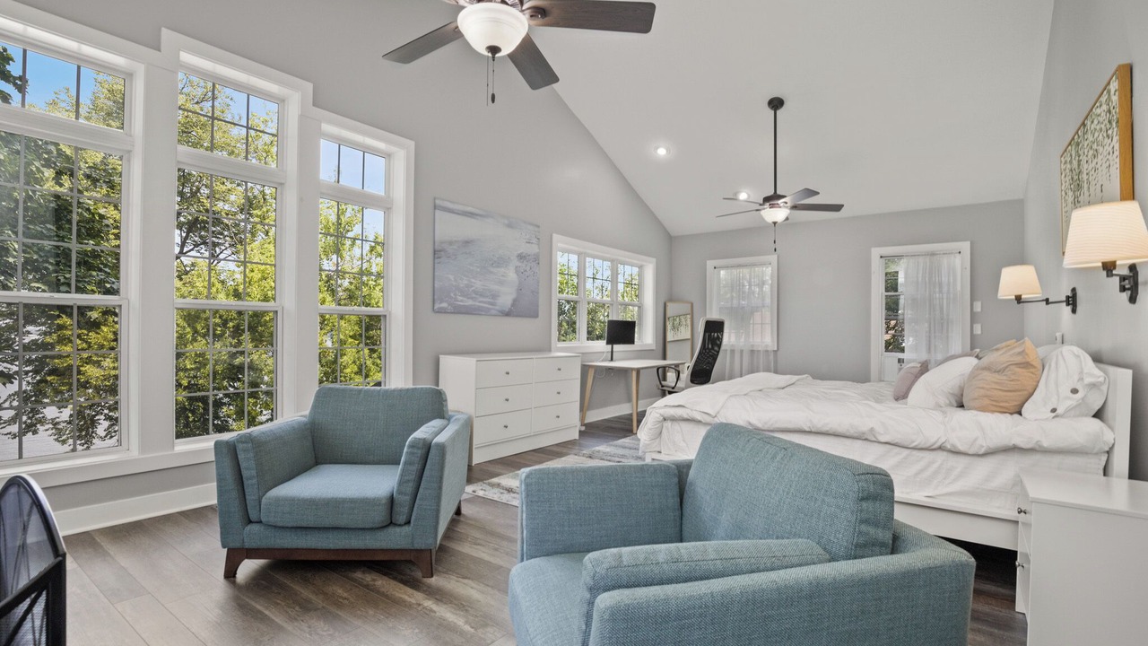 Photo of Livingroom in Fox Lake