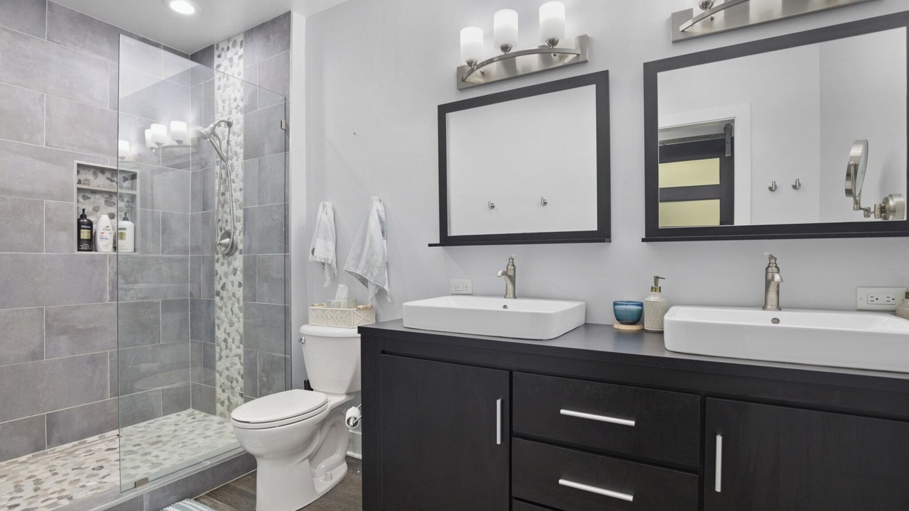 Photo of Bathroom in Fox Lake
