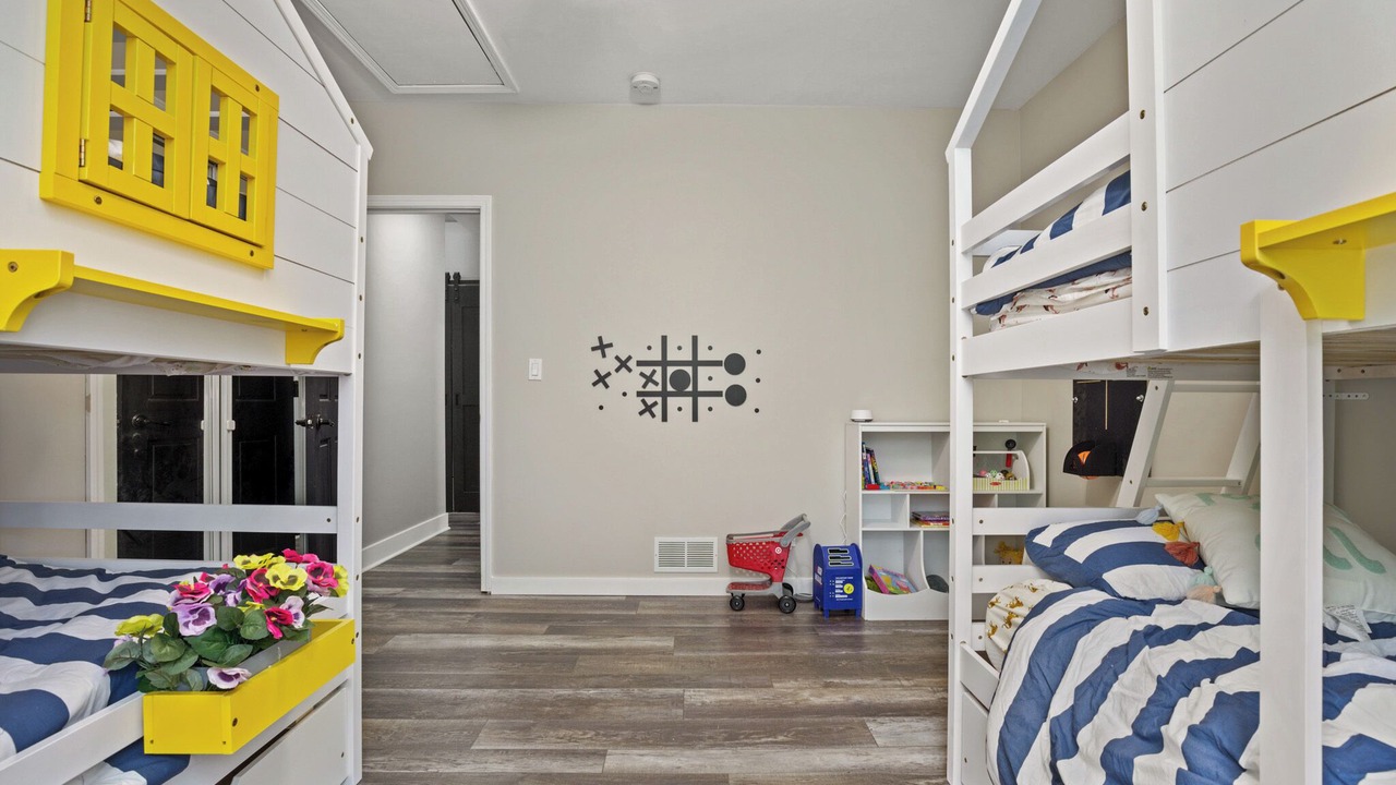 Photo of Bedroom in Fox Lake