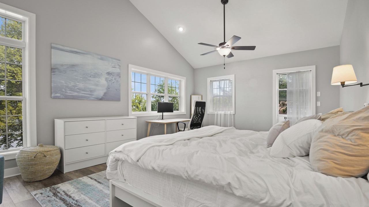 Photo of Livingroom in Fox Lake