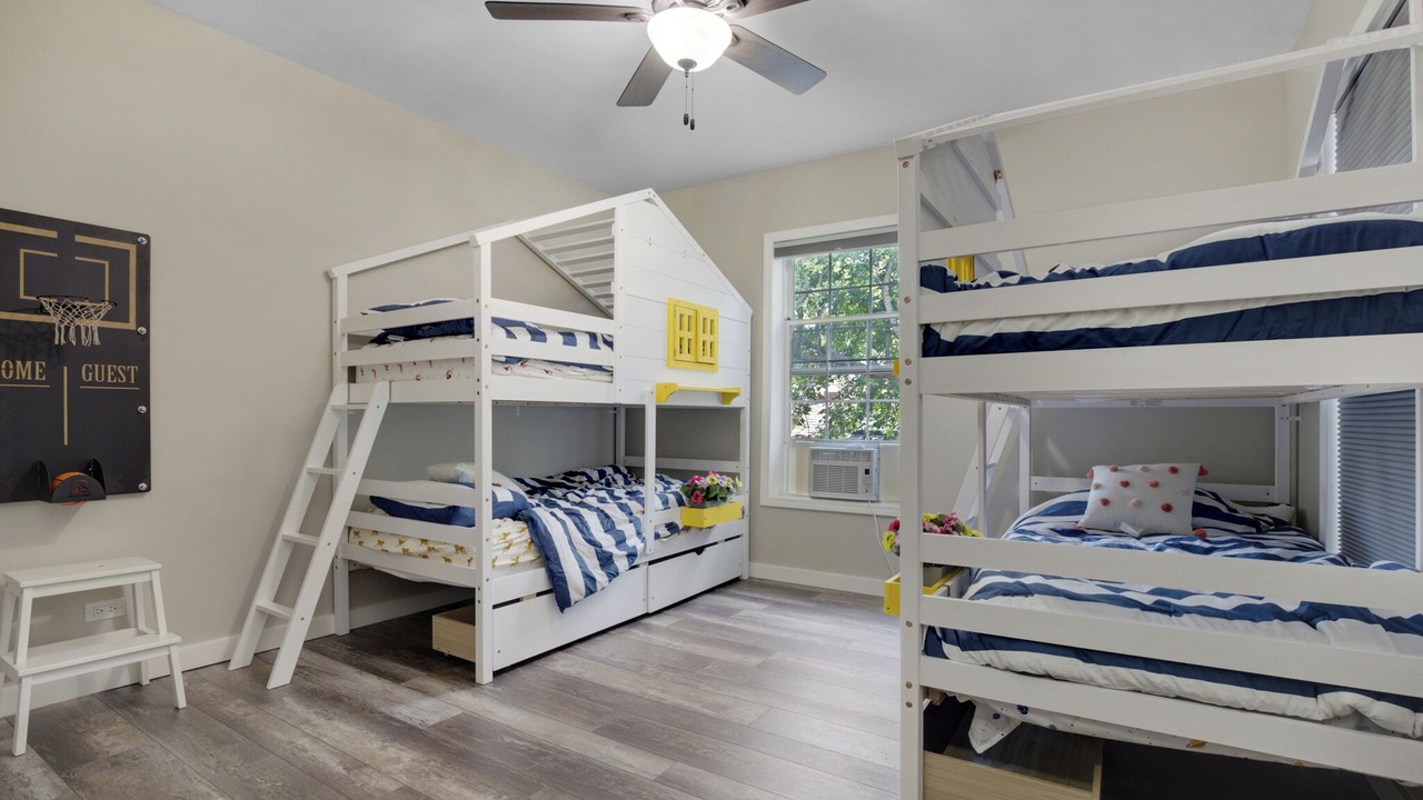 Photo of Bedroom in Fox Lake