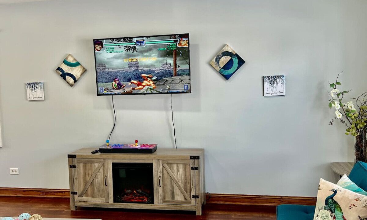 Photo of Livingroom in Crystal Lake