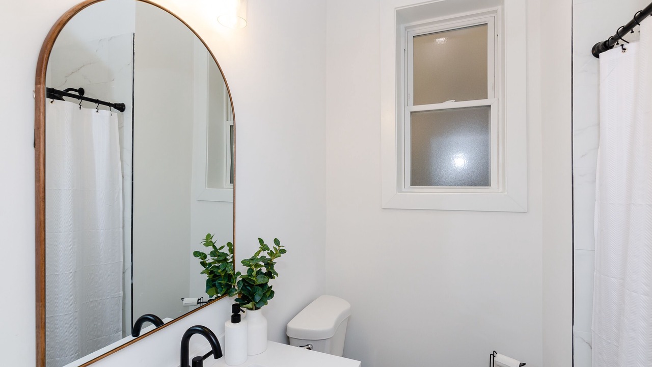 Photo of Bathroom in Grand Boulevard