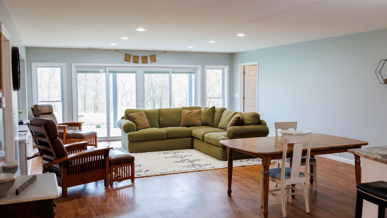 Photo of Livingroom in Lakewood  Shelby County