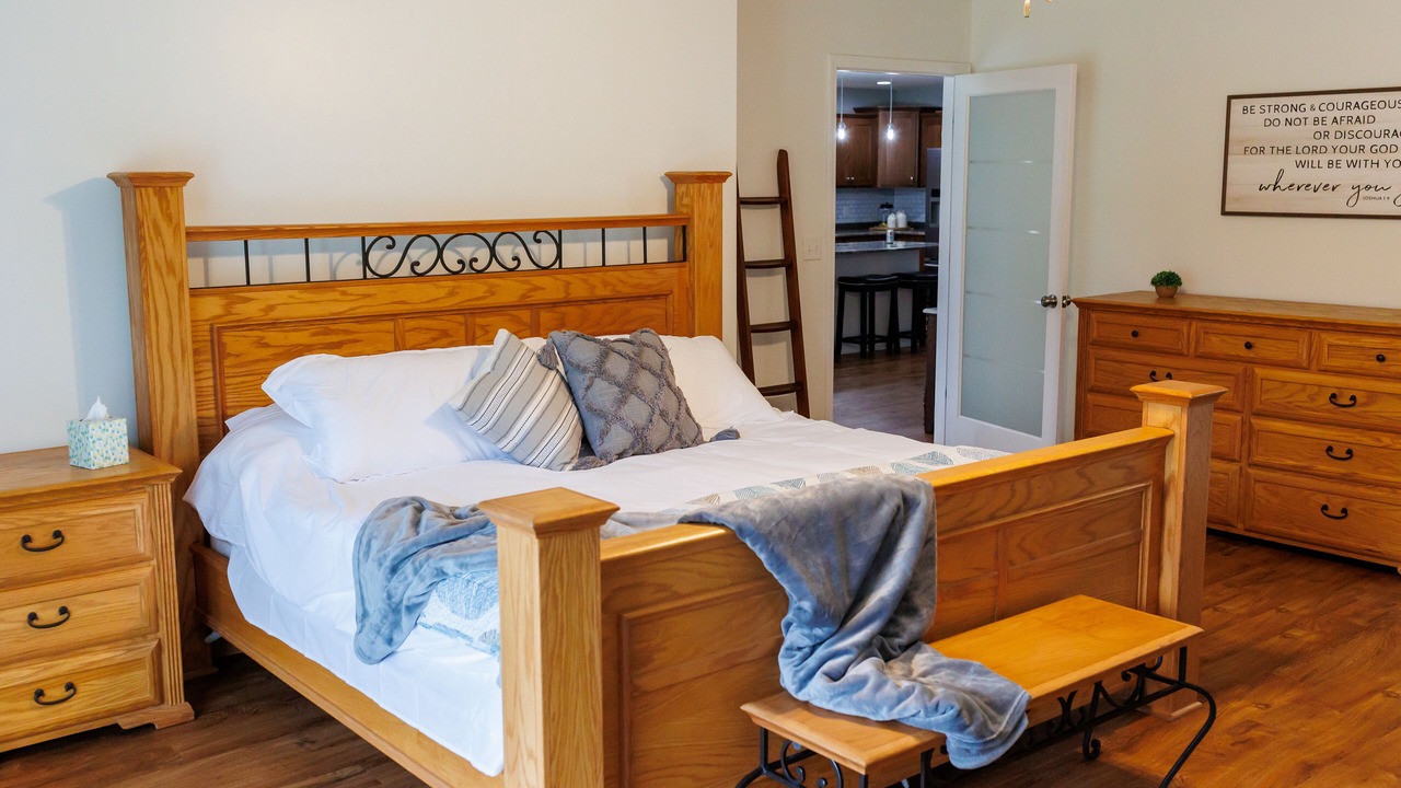 Photo of Bedroom in Lakewood  Shelby County