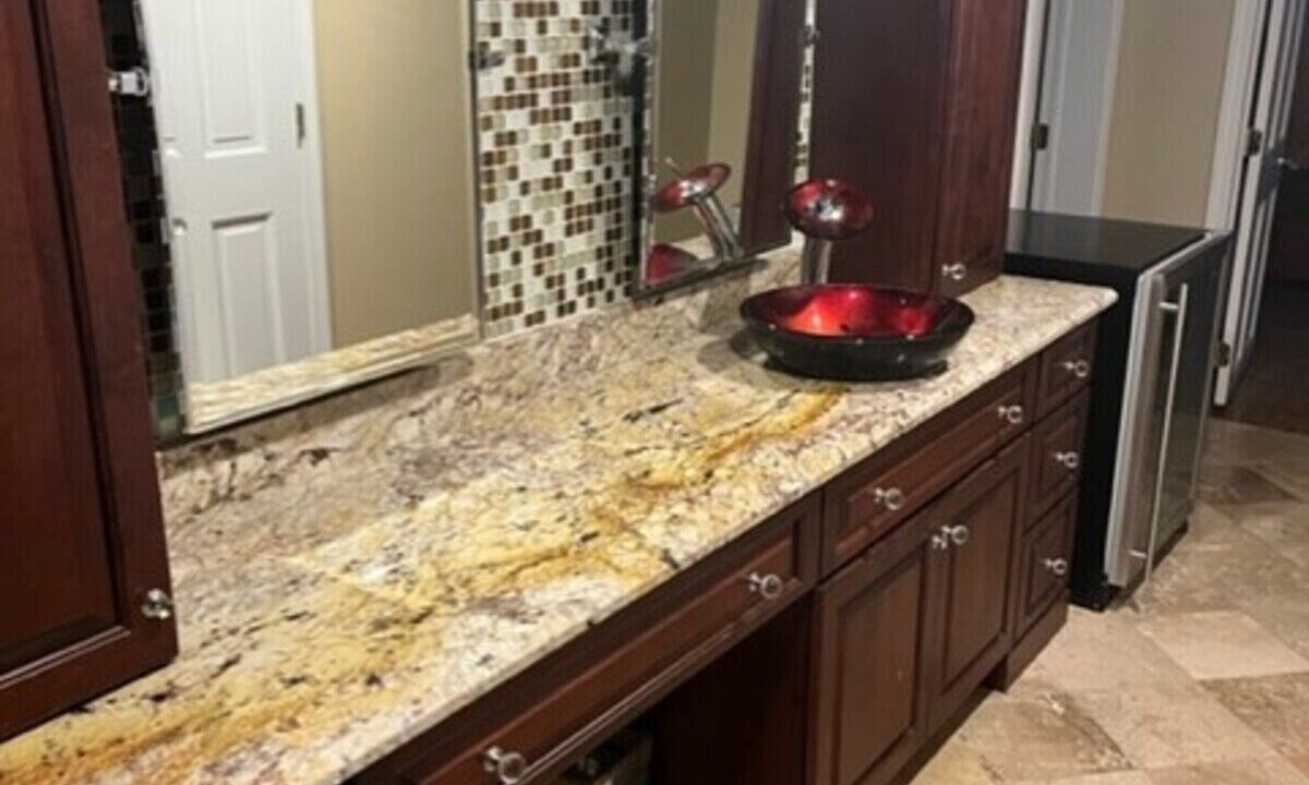 Photo of Bathroom in Lake Forest