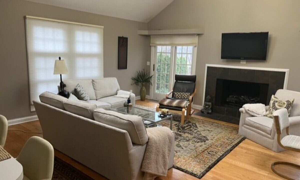 Photo of Livingroom in Lake Forest